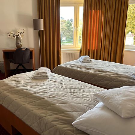 Hotel Evan U Hoffera Topoľčany Eksteriør bilde