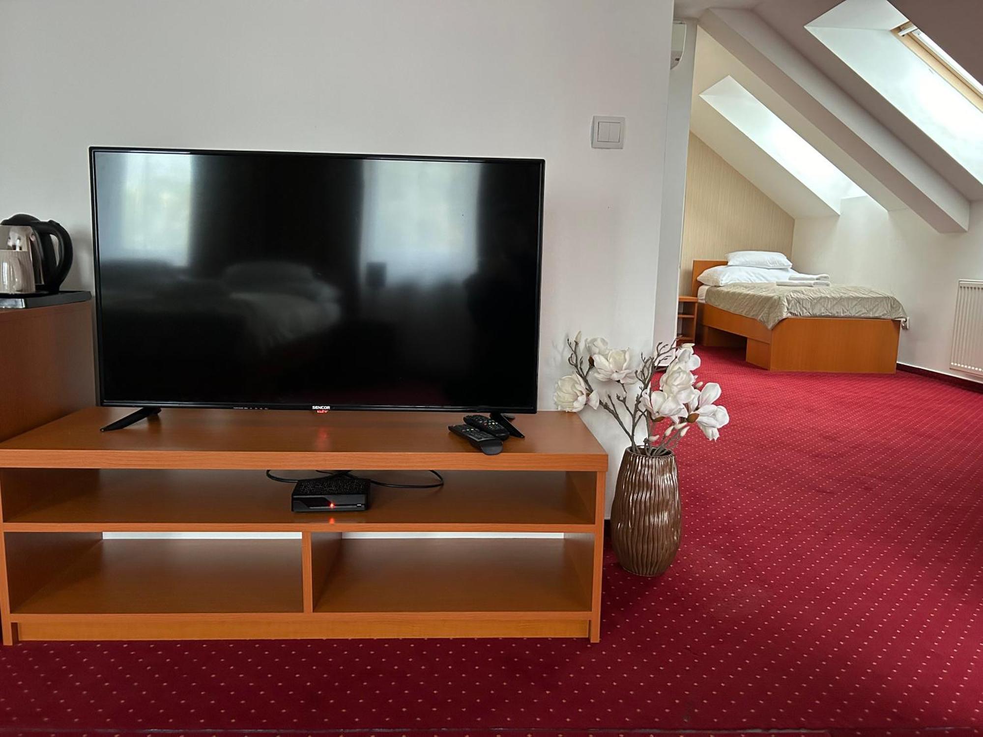 Hotel Evan U Hoffera Topoľčany Eksteriør bilde