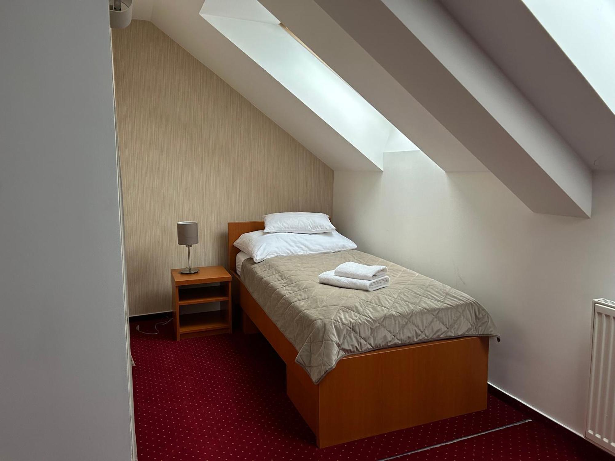 Hotel Evan U Hoffera Topoľčany Eksteriør bilde