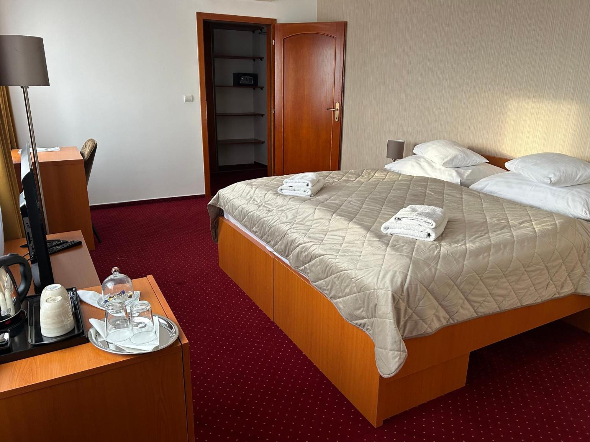 Hotel Evan U Hoffera Topoľčany Eksteriør bilde