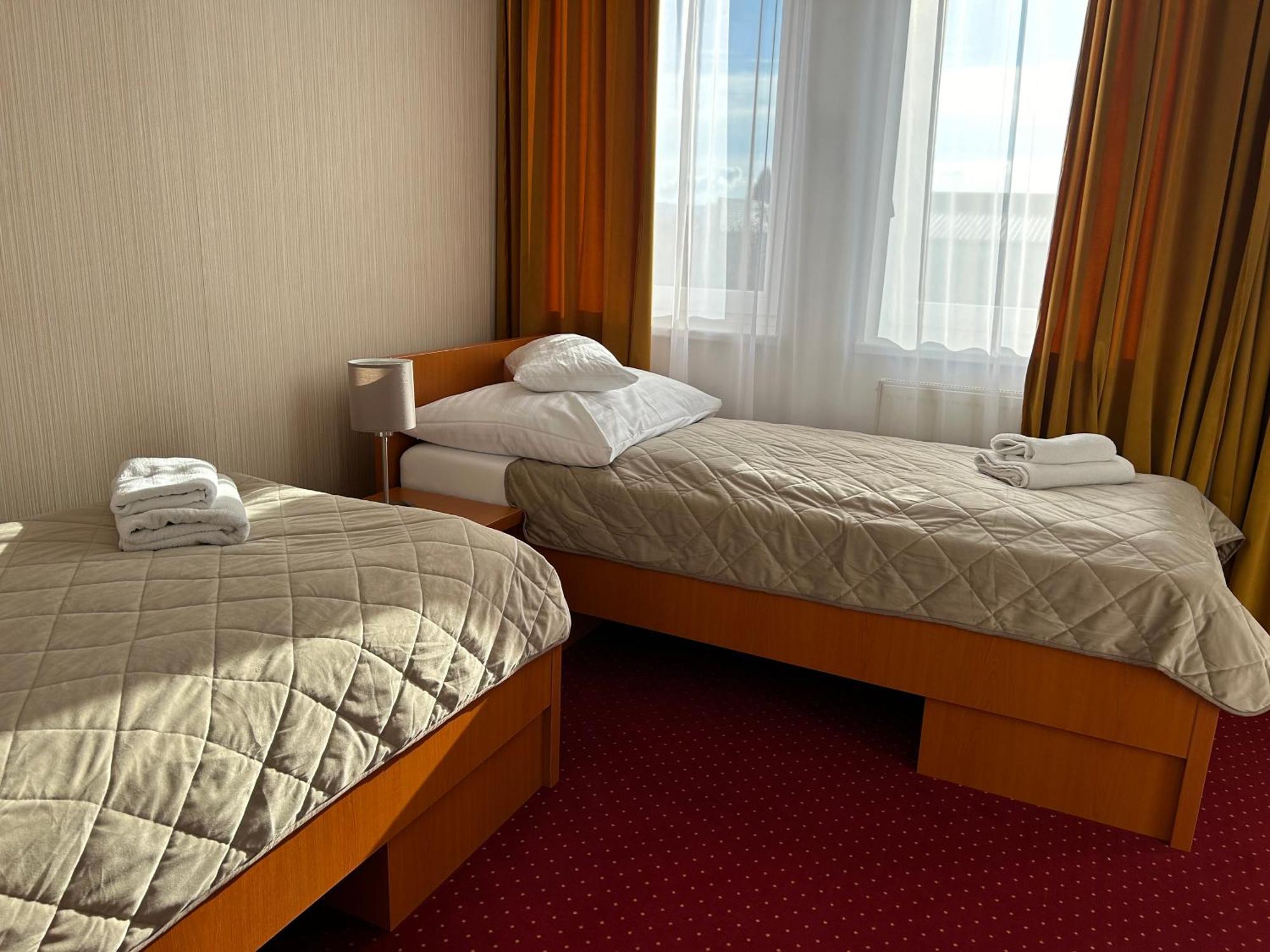 Hotel Evan U Hoffera Topoľčany Eksteriør bilde