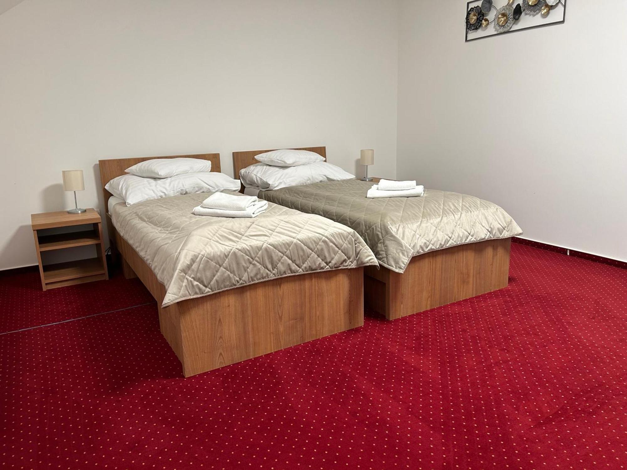 Hotel Evan U Hoffera Topoľčany Eksteriør bilde