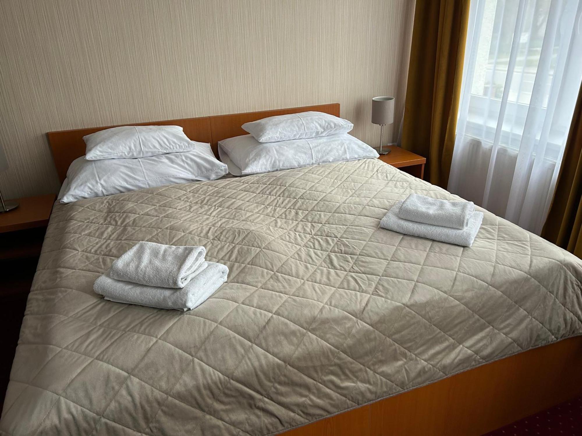 Hotel Evan U Hoffera Topoľčany Eksteriør bilde